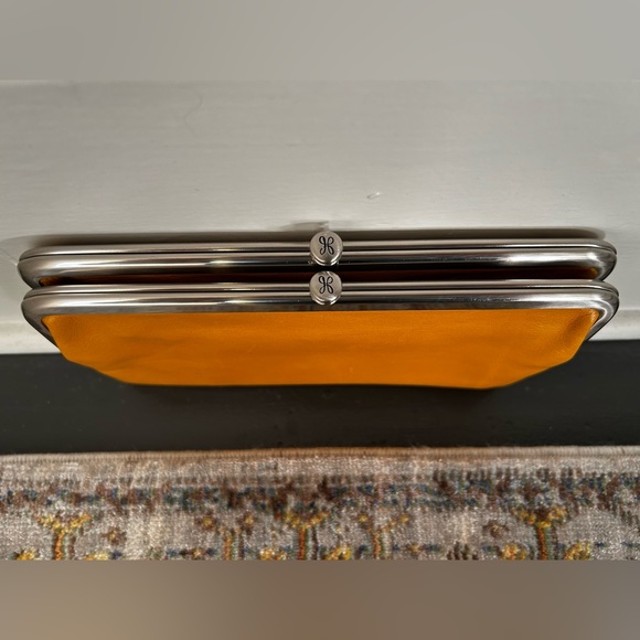 NWOT HOBO Lauren Clutch Wallet - Picture 6 of 12